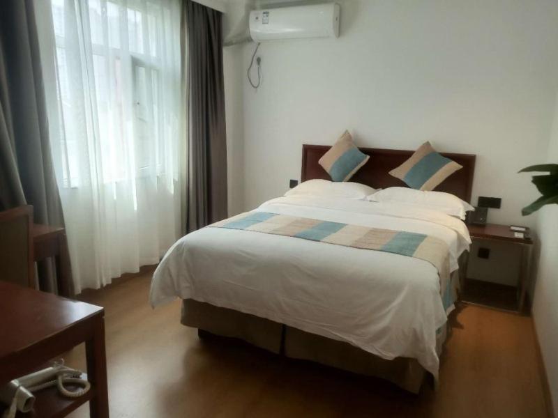Greentree Inn Shanghai Zhongshan Hutai Hotel Eksteriør billede